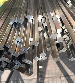 Titan Quadratische Bar